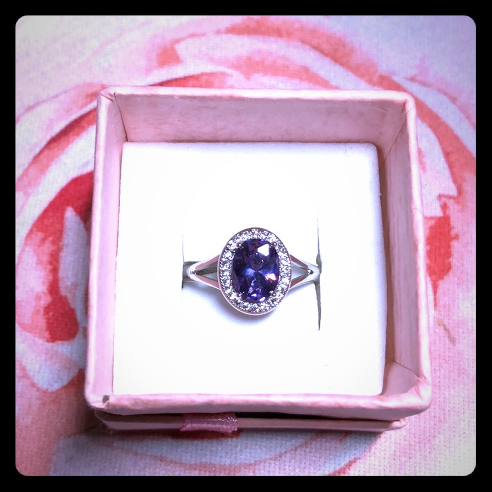 Purple oval statement cocktail fashion ring